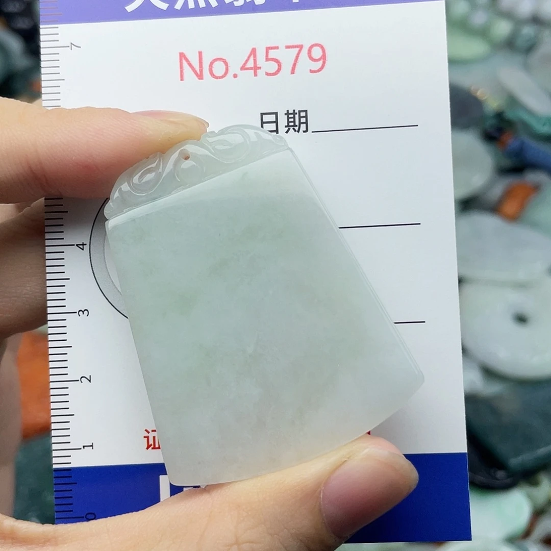 翡翠未镶嵌挂件4579