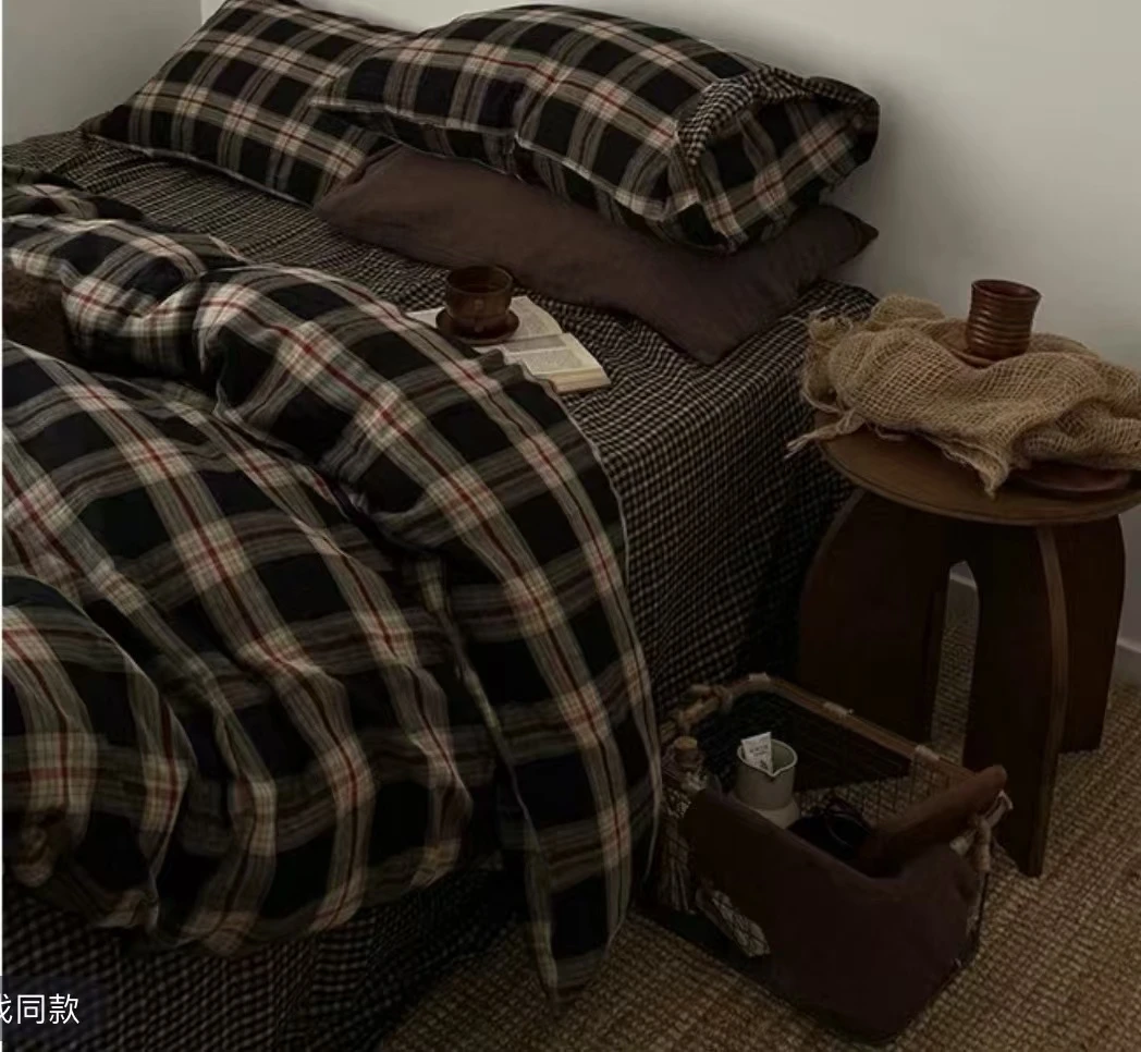 新款全棉纯棉中古风色简约床四件套被套高级柔软格子床上用品床单