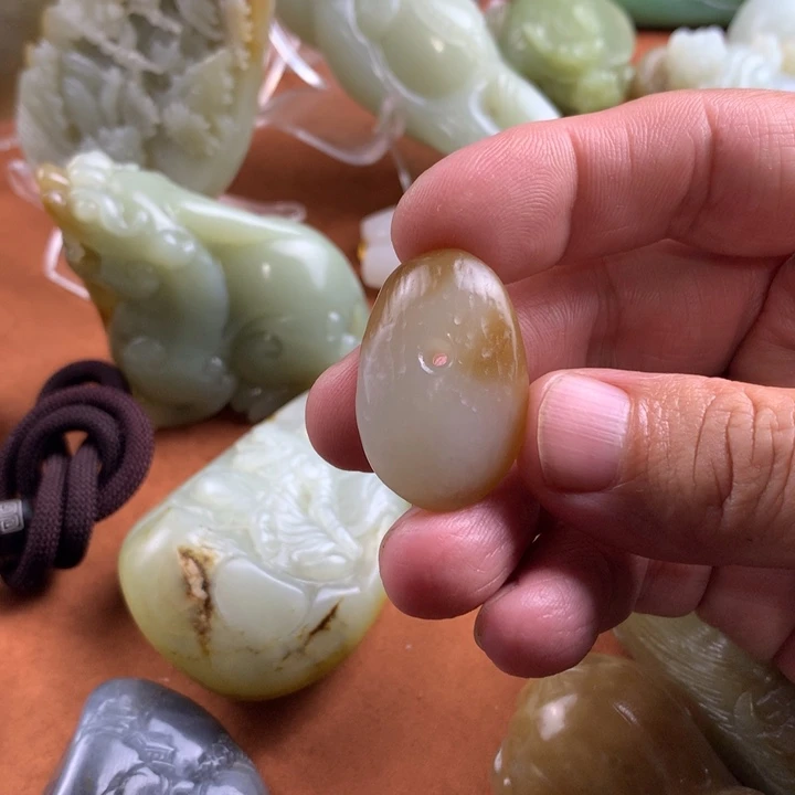 未镶嵌和田玉挂件