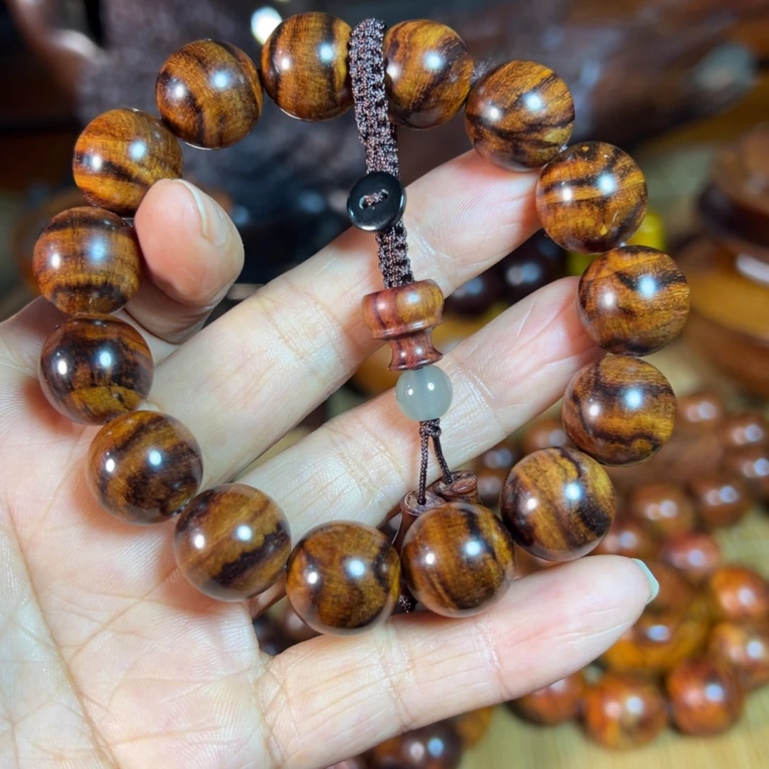 黄花梨/降香黄檀明****孩海南黄花梨山水纹路尺寸1.5