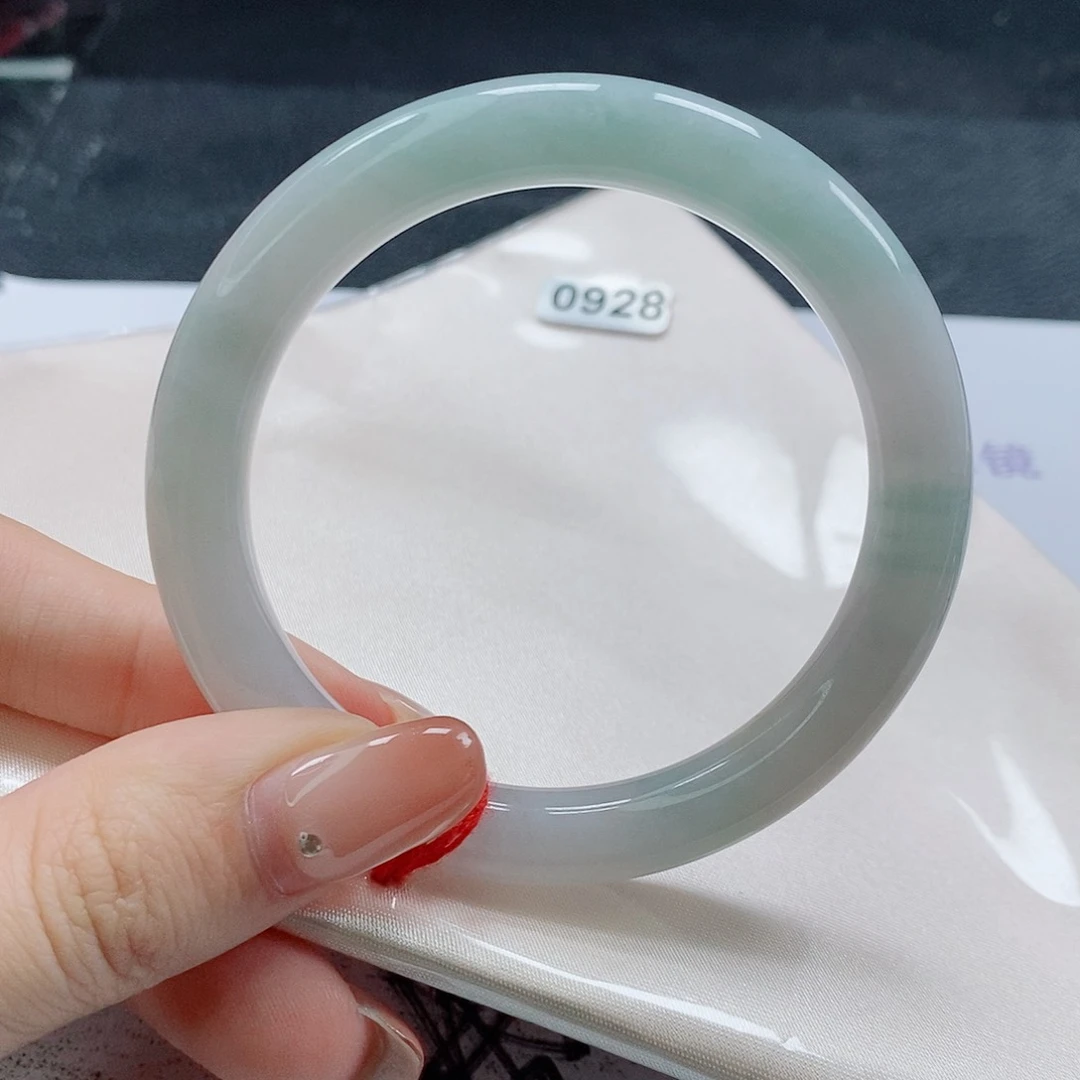 【闪购商品】未镶嵌手镯（圆镯）翡翠414号