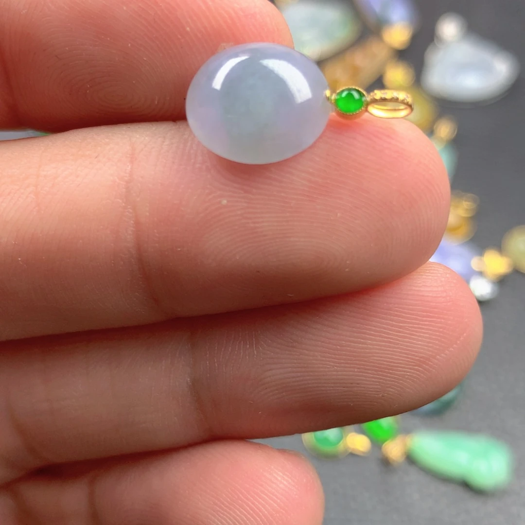 【闪购商品】颈饰18K金镶嵌翡翠翡翠