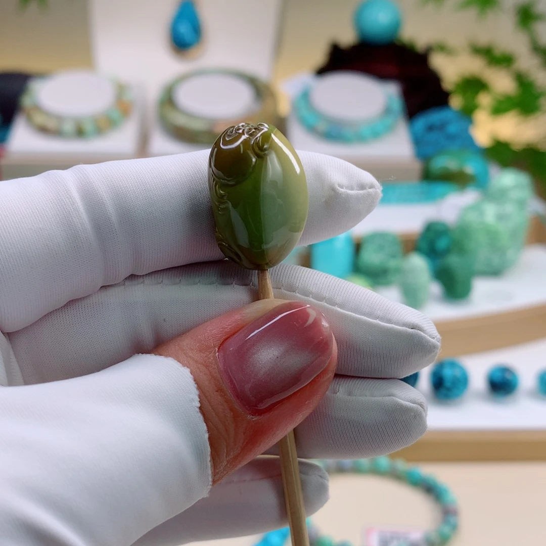 未镶嵌绿松石珠宝奇石