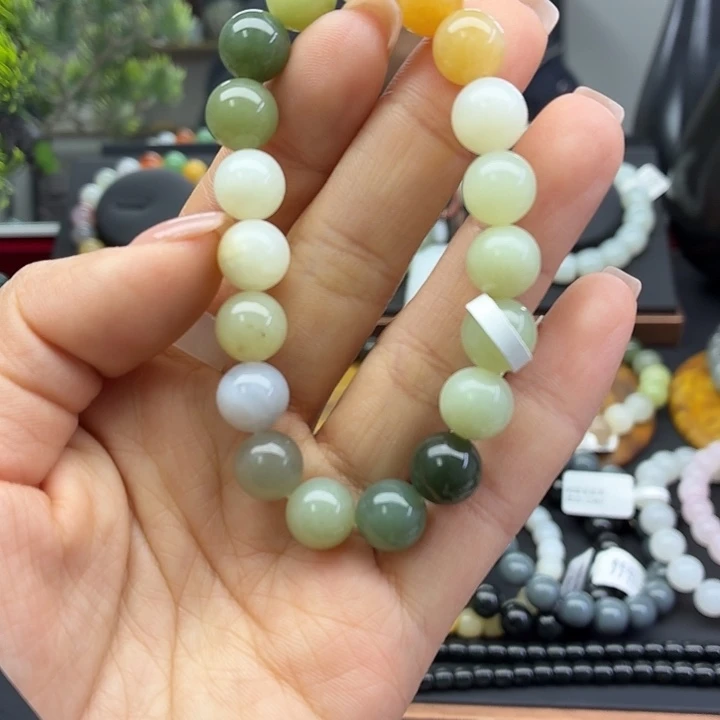 和田玉未镶嵌手串