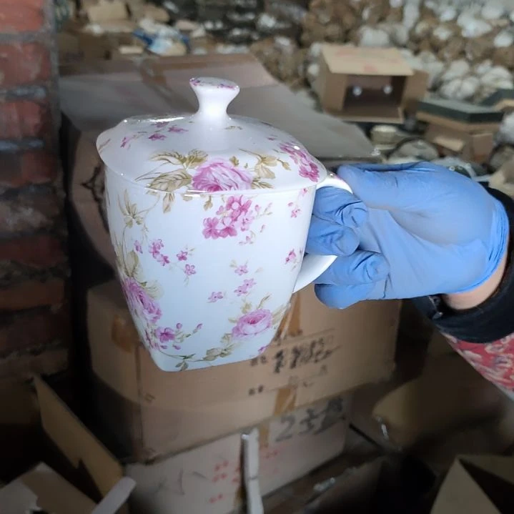 摆件陶瓷盘子碗啥都有