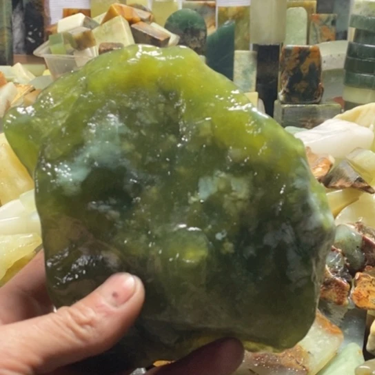 【闪购商品】未镶嵌蛇纹石玉珠宝玉器