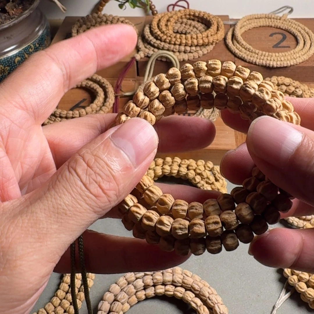 柏香籽/百香籽手串7毫米爆棱