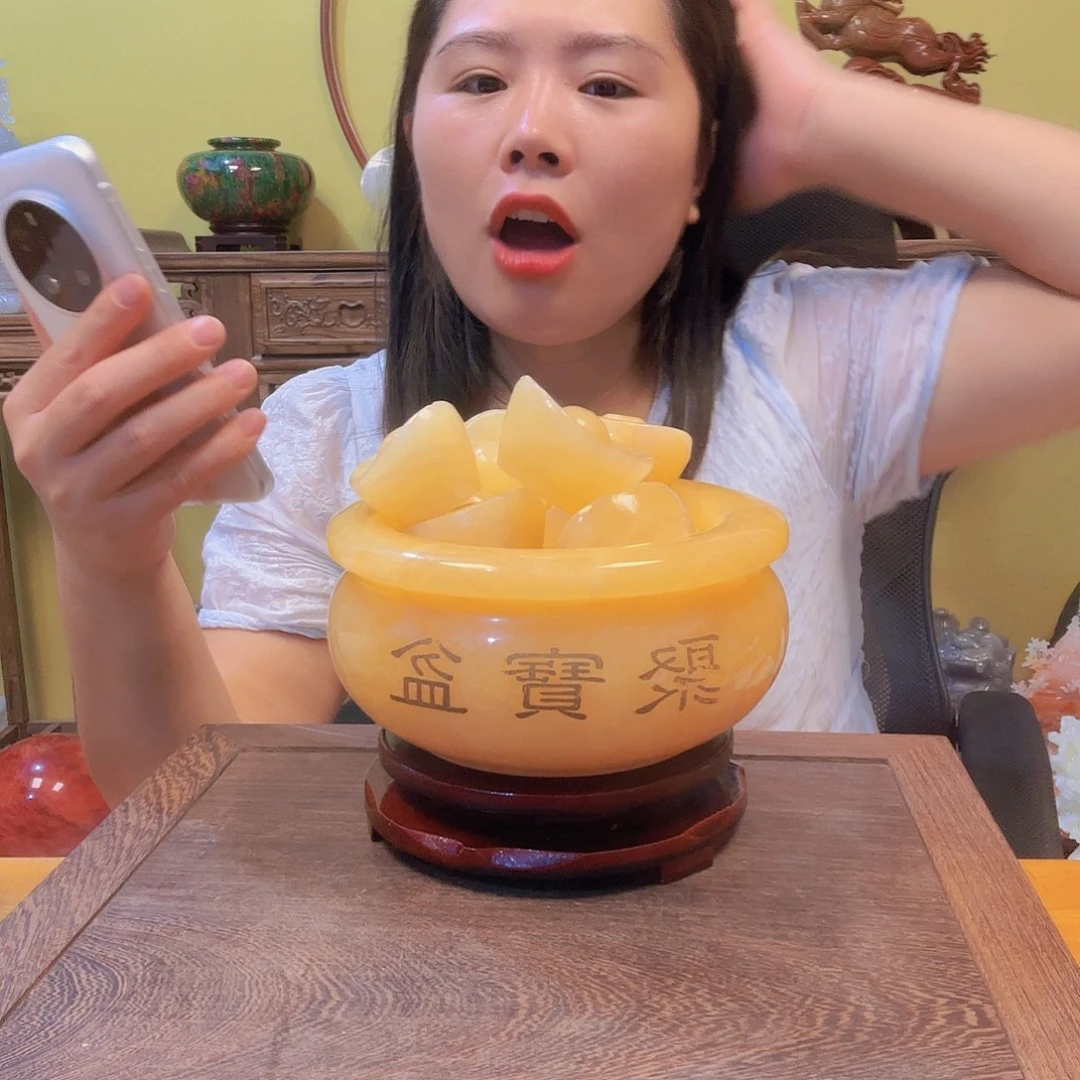 石材印尼金东摆件，，，，，，，，，，