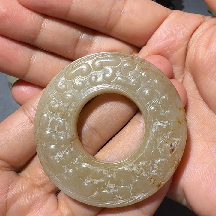 一***翀和田玉未镶嵌挂件