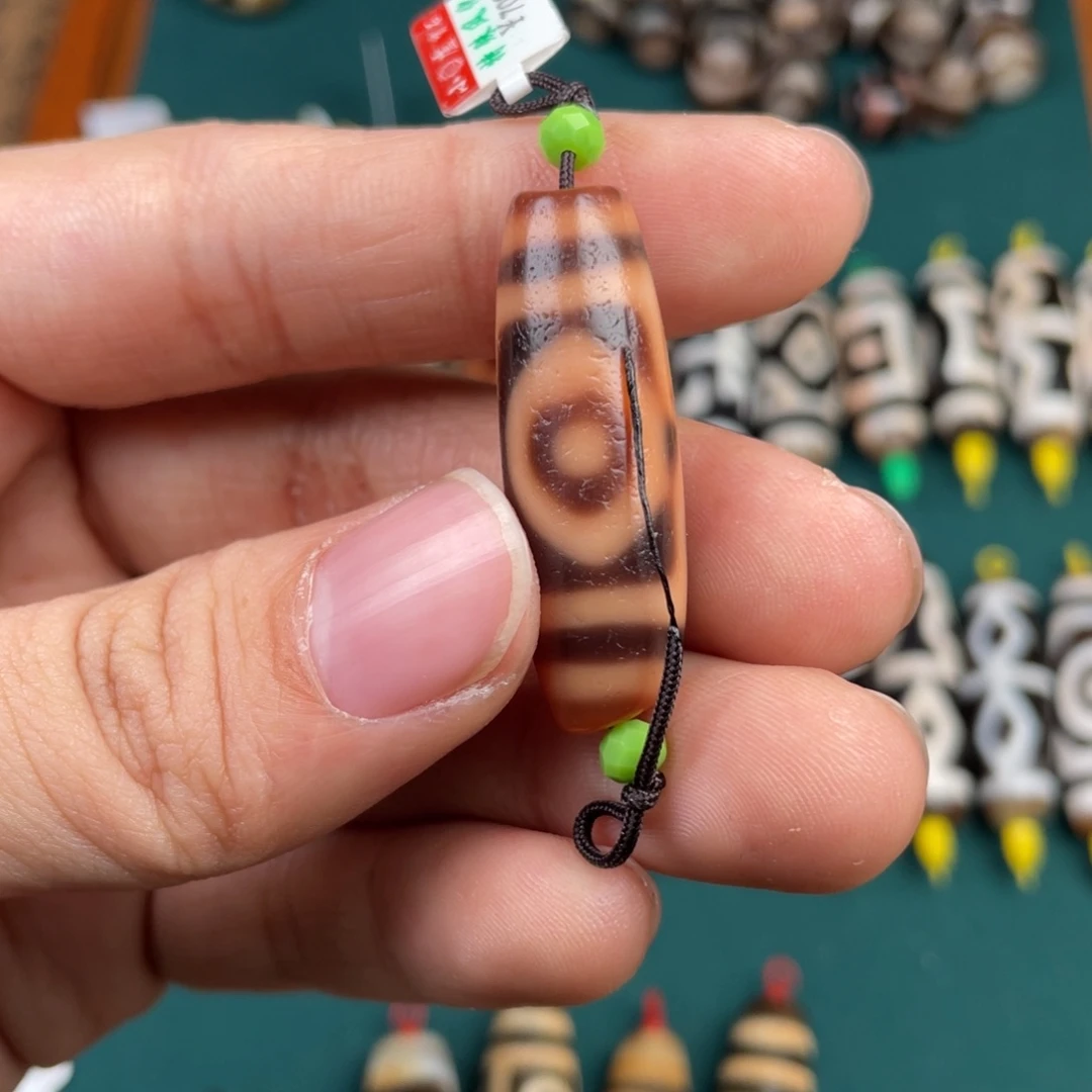 玛瑙/玉髓裸珠小卢佛心三眼