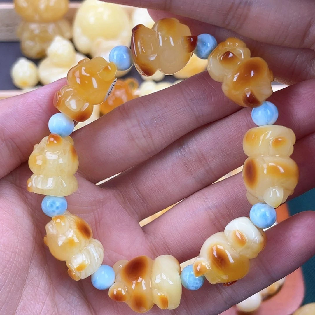 琥珀裸石未镶嵌蜜蜡