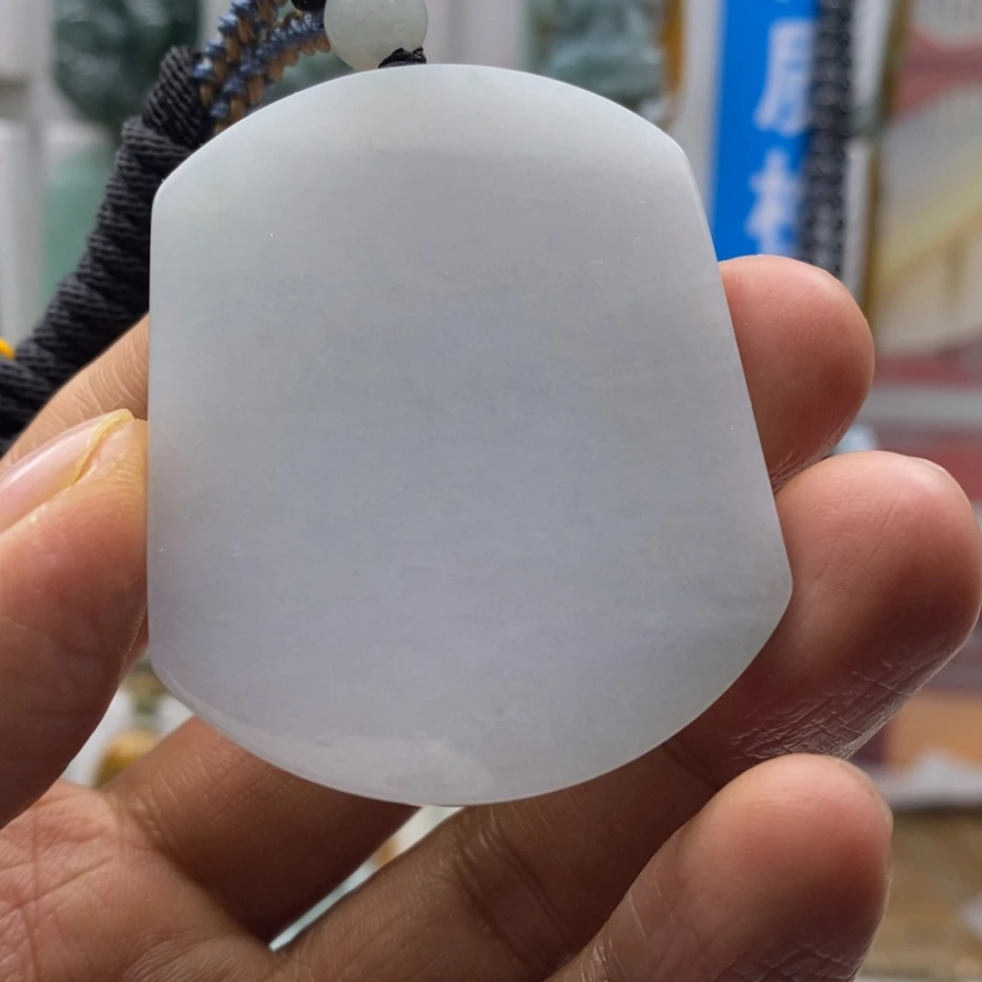 翡翠颈饰未镶嵌平安