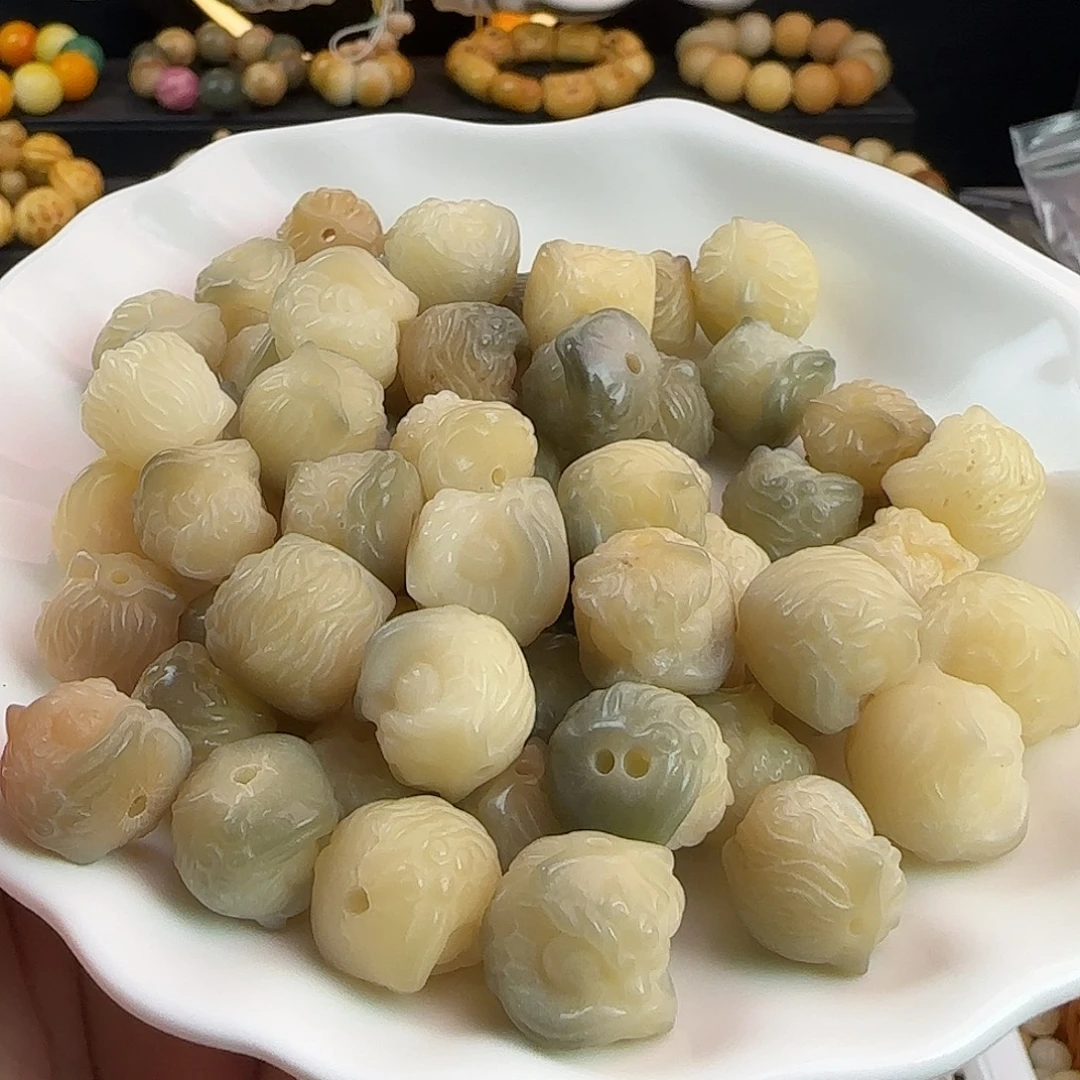 菩提根/象牙果吊坠瑕疵卡15/16绿飘花醒狮25颗不挑瑕