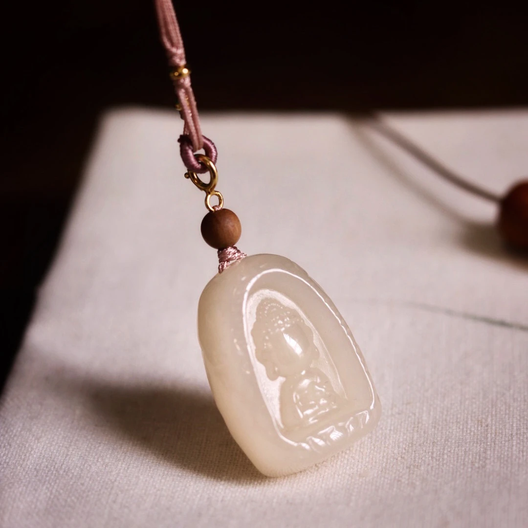 【一念】瑾玉和田玉藕粉无相佛吊坠 约27*19*10多样性发一 C0765-1