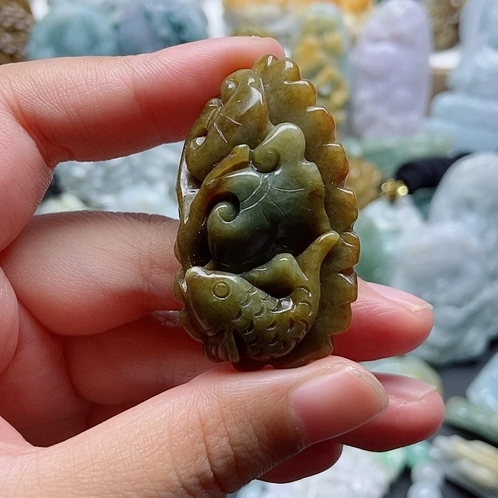 翡翠未镶嵌颈饰翡翠