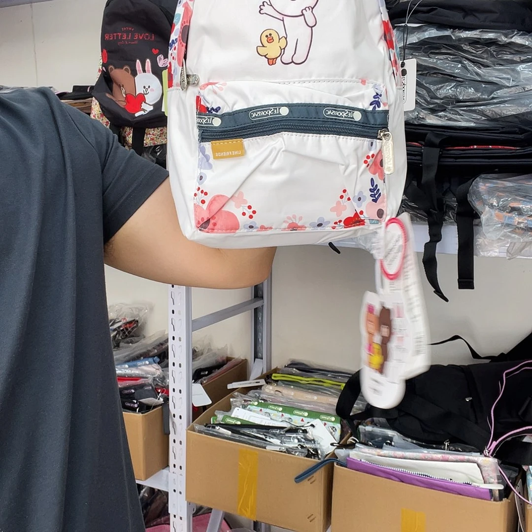 PU化妆包等产品和产品