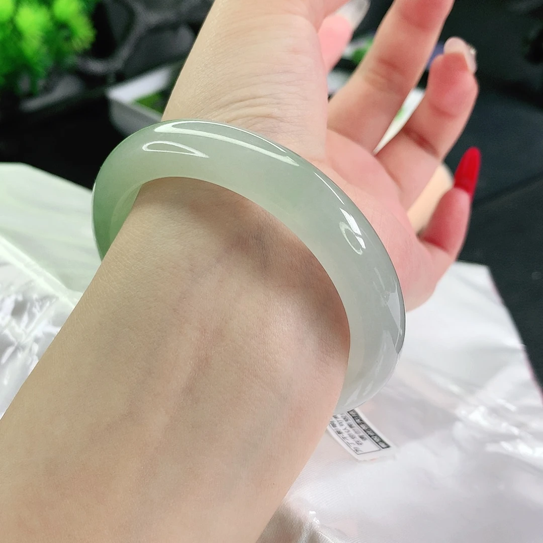 未镶嵌手镯翡翠54圈