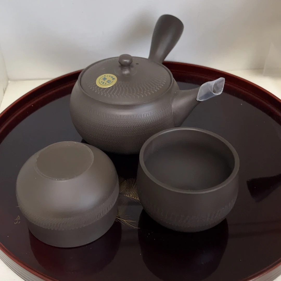 盖碗在家门口吃完早餐去接