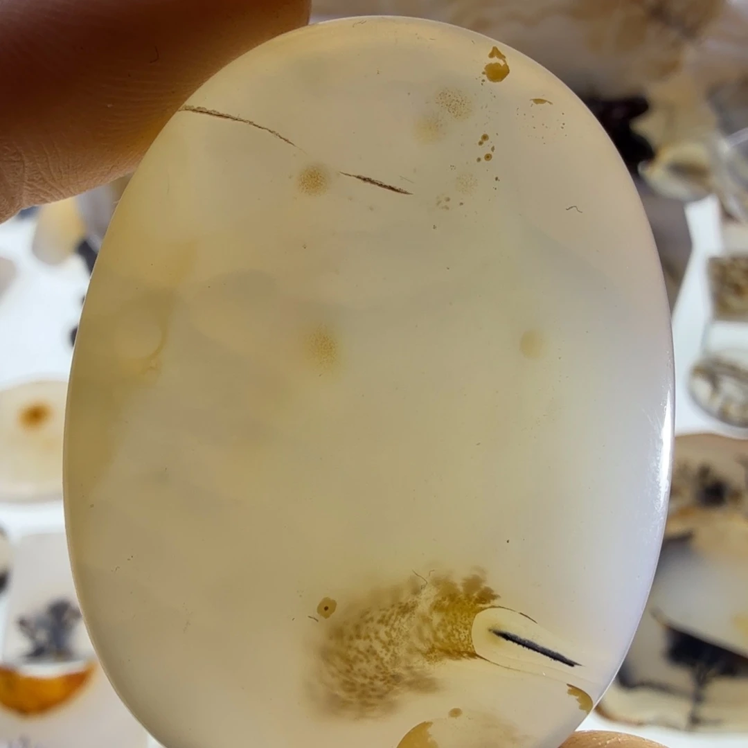 玛瑙/玉髓未镶嵌珠宝半成品