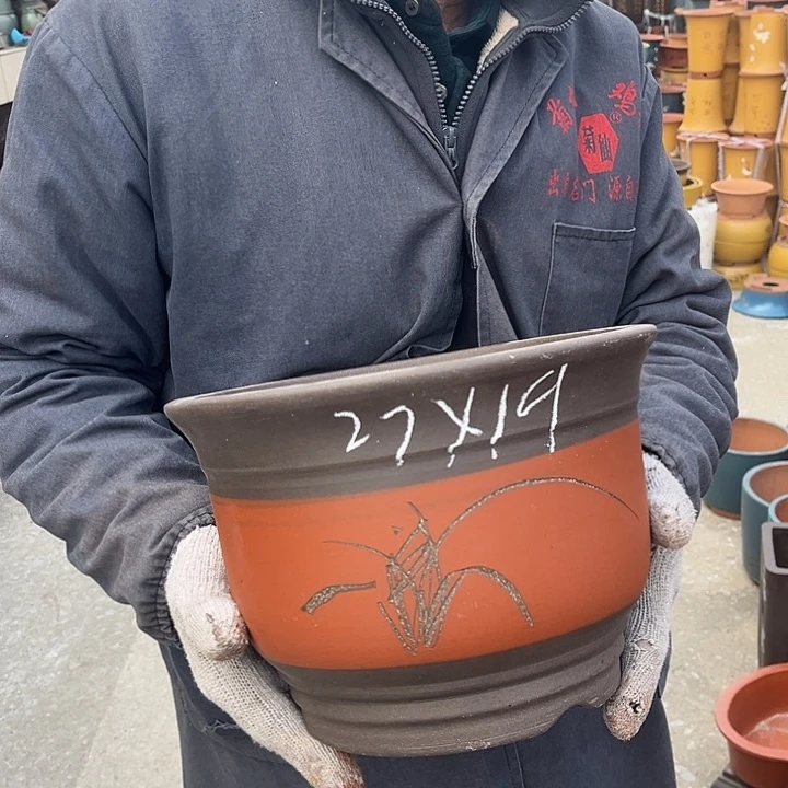 紫砂紫砂花盆和一