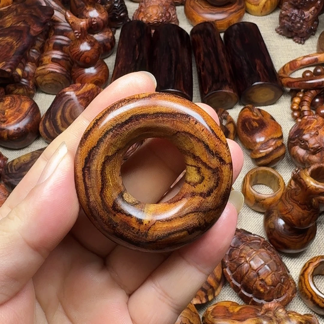 吉***祥黄花梨/降香黄檀我