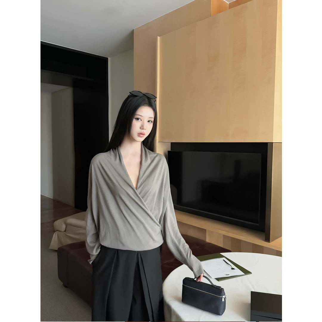 不冷BULENG 优雅气质V领打底衫女秋冬长袖极简上衣