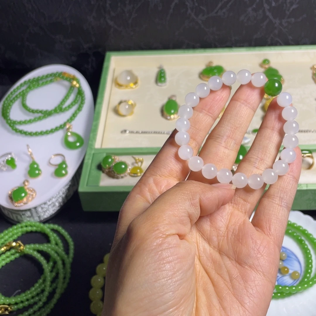 和田玉未镶嵌手串