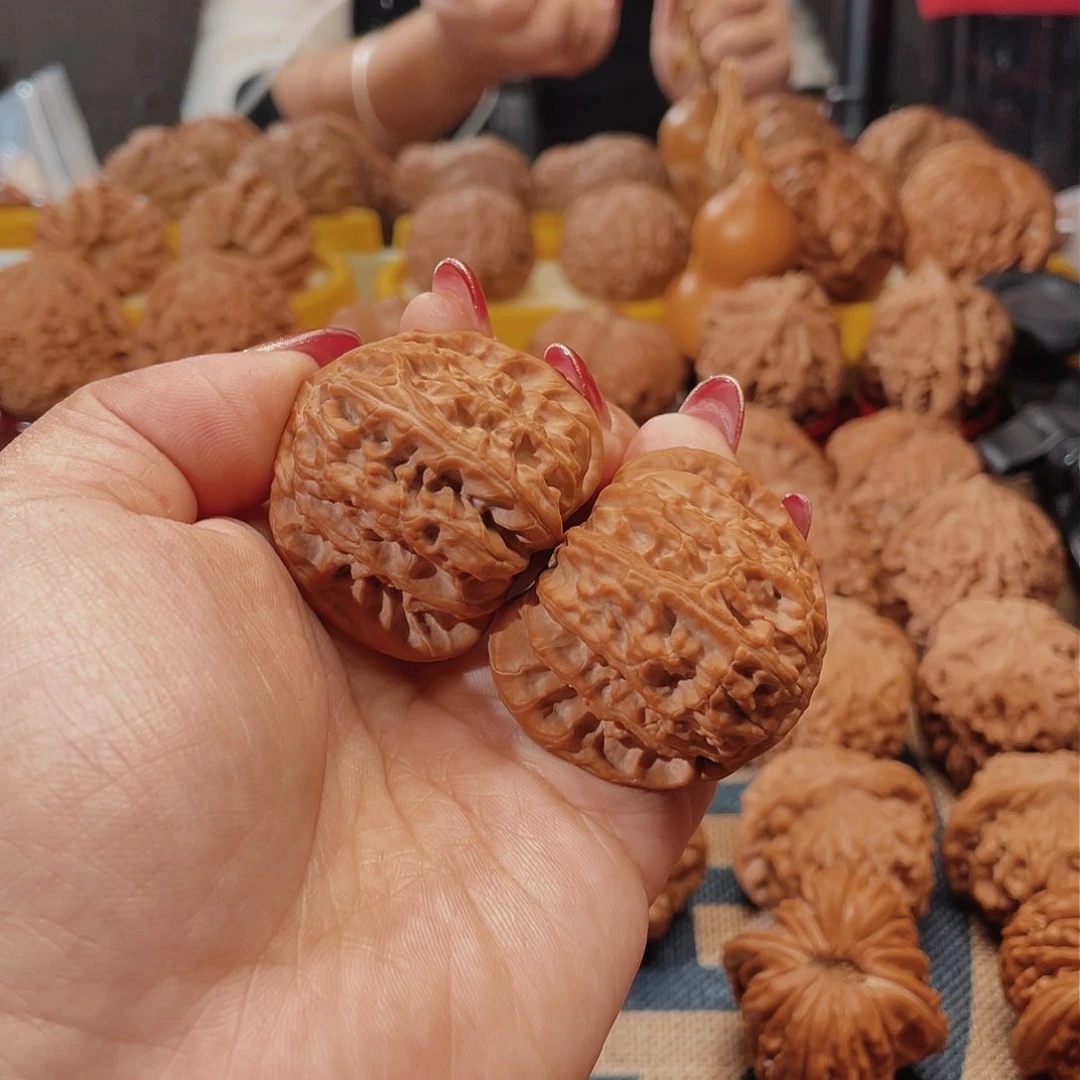 吊坠文玩核桃番***640三角白40