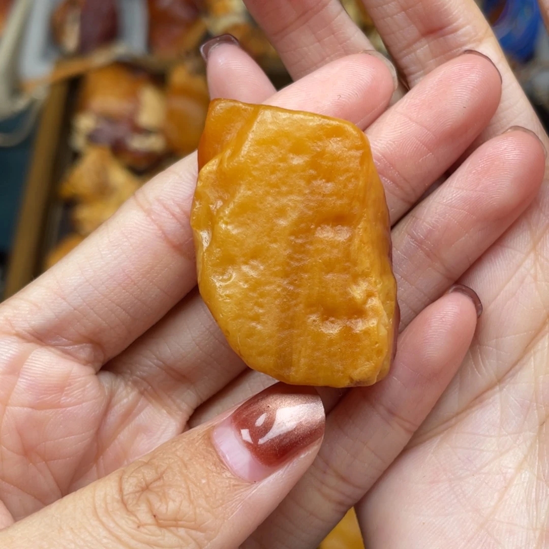 琥珀未镶嵌珠宝奇石