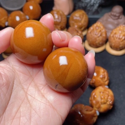 【闪购商品】手串/手链橄榄核国**典37左右正圆光珠手球