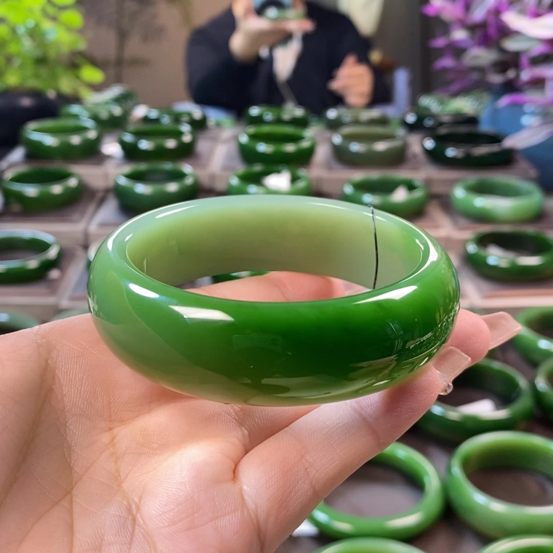 和田玉（碧玉）手镯未镶嵌