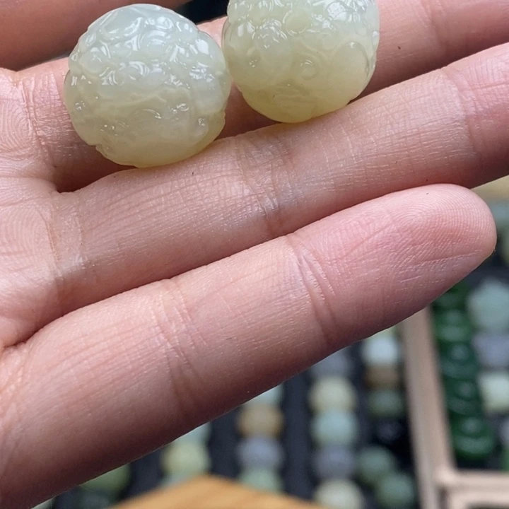 未镶嵌和田玉（糖玉）珠宝半成品
