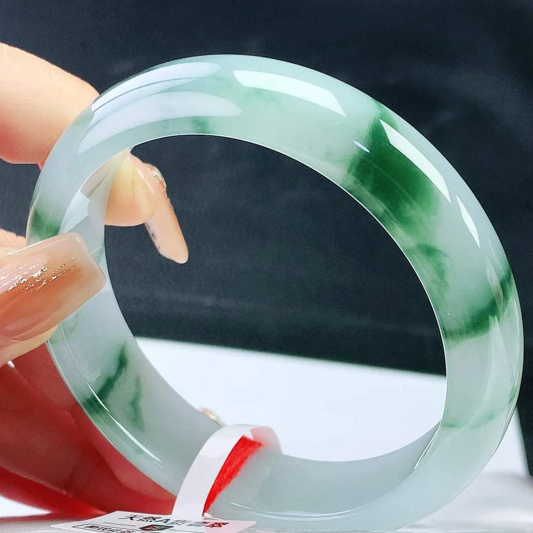 未镶嵌手镯翡翠60轮胎