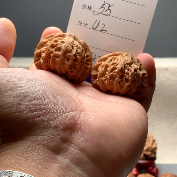 文玩核桃把件宫灯玉玺狮子头