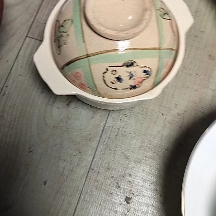 盘瓷片陶瓷杯盘壶碗都有