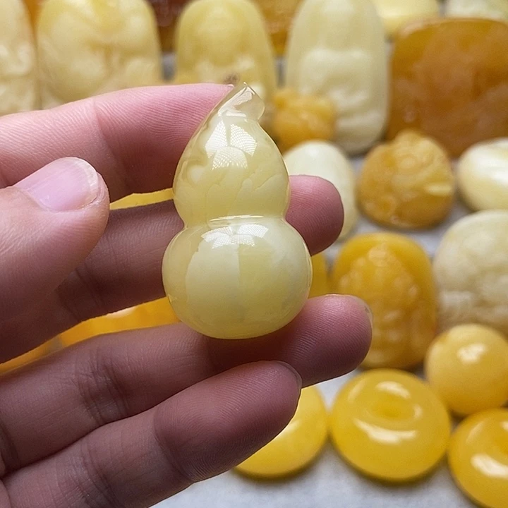 琥珀颈饰未镶嵌琥珀蜜蜡吊坠