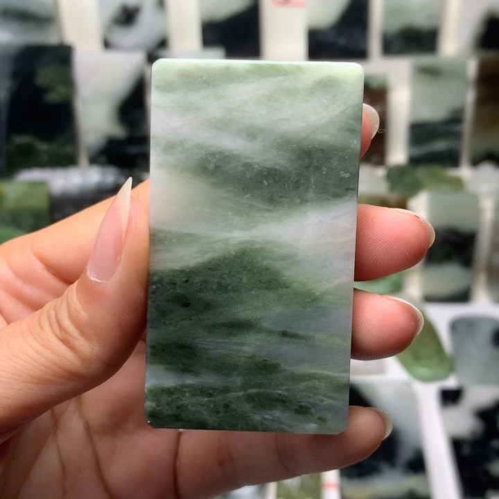 *****独山玉未镶嵌颈饰