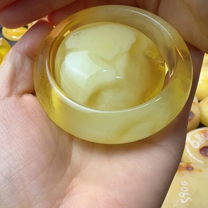 紫****定制琥珀天然原矿假一赔十