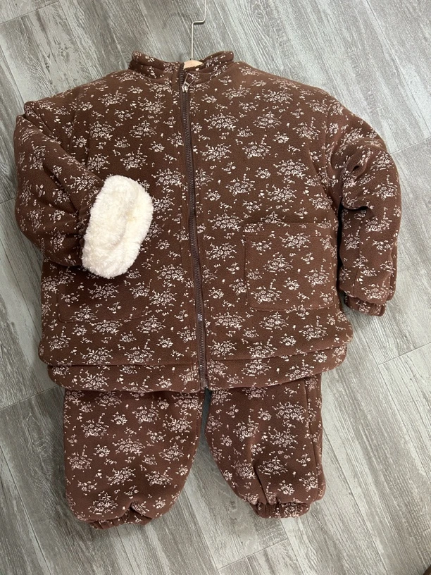 儿童咖热小碎花立领套装