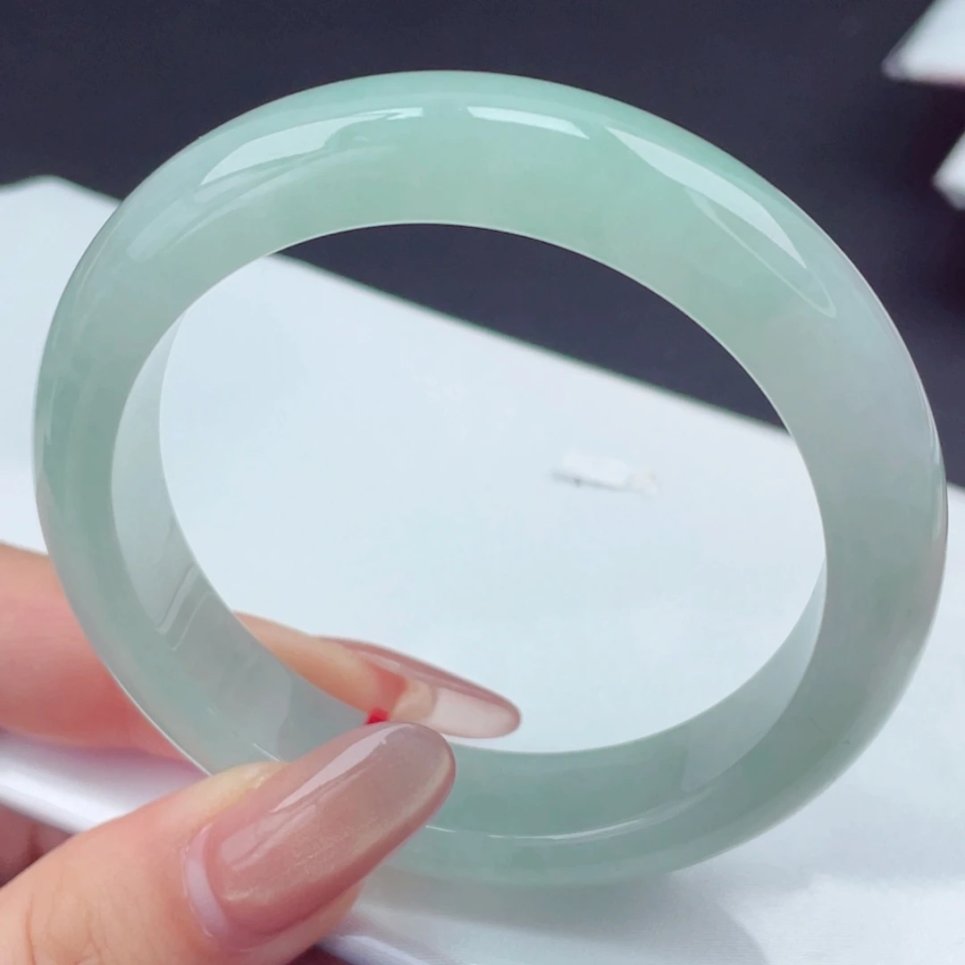 未镶嵌手镯翡翠56圈口