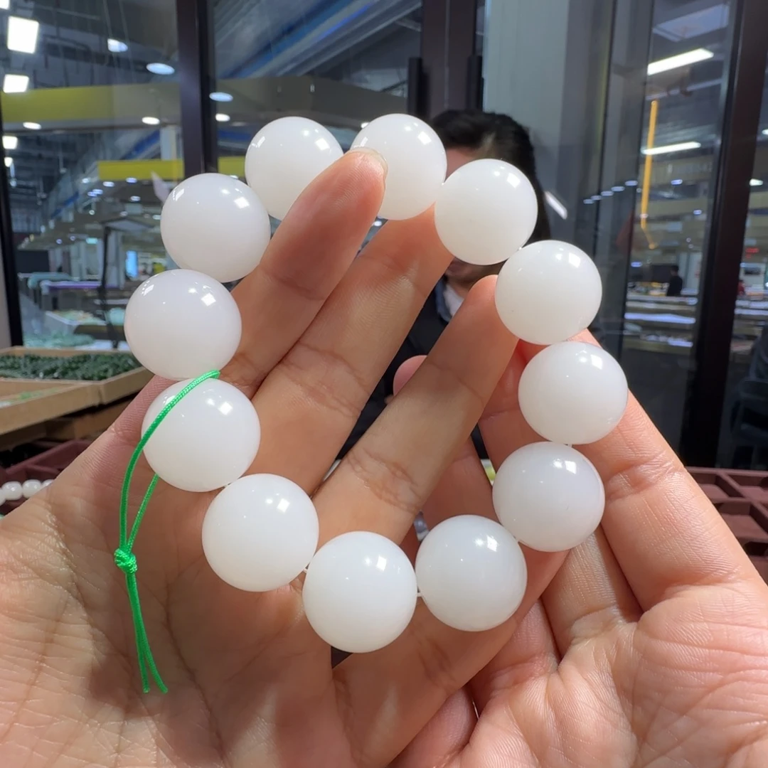 和田玉未镶嵌颈饰卡19