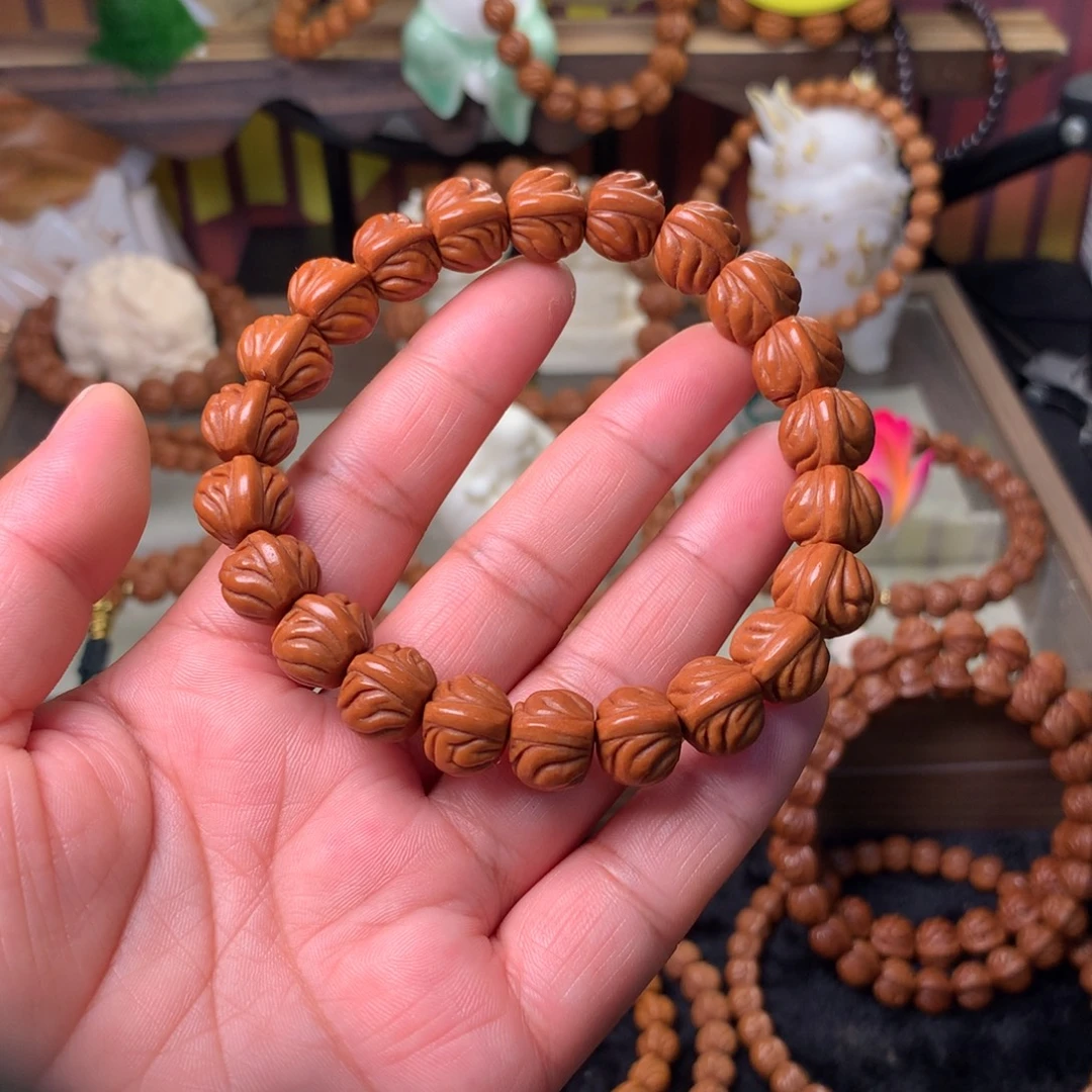 桃核吊坠红玉龙手串13