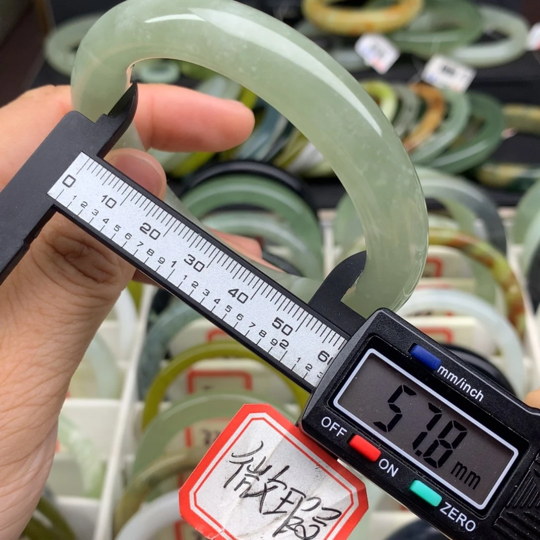 未镶嵌蛇纹石玉手镯326