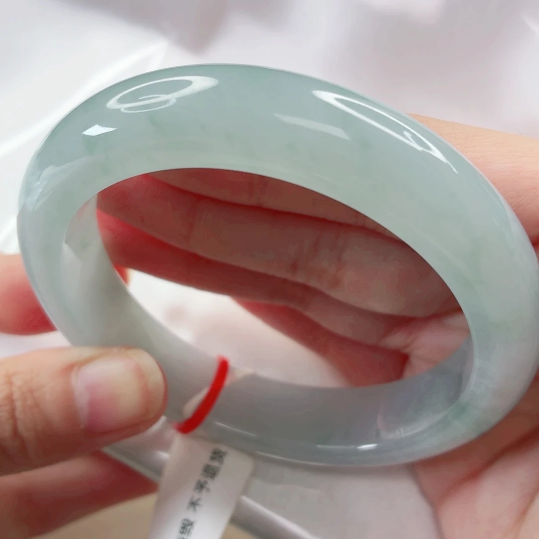 翡翠未镶嵌手镯正圈56.7