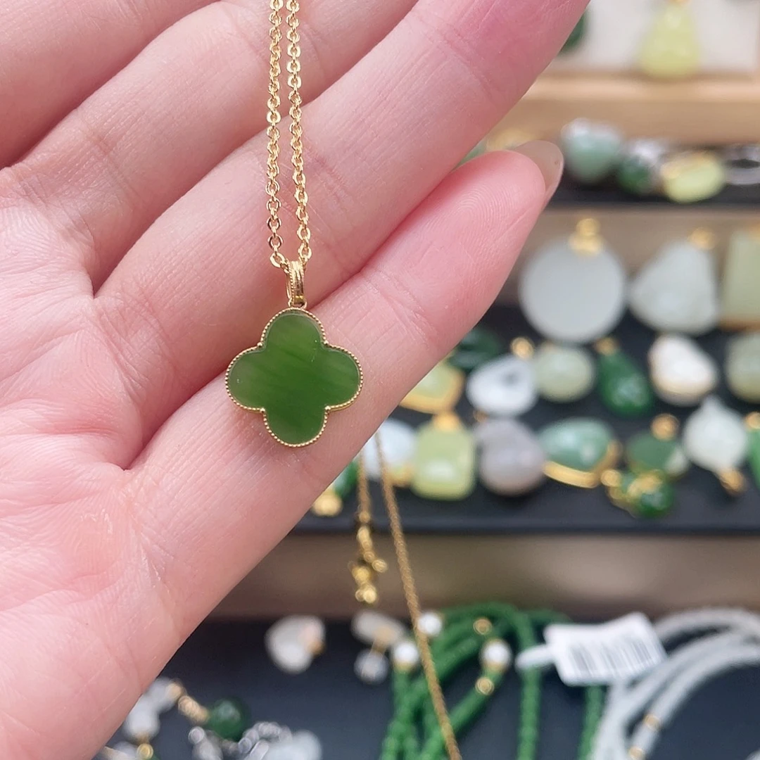 颈饰未镶嵌和田玉