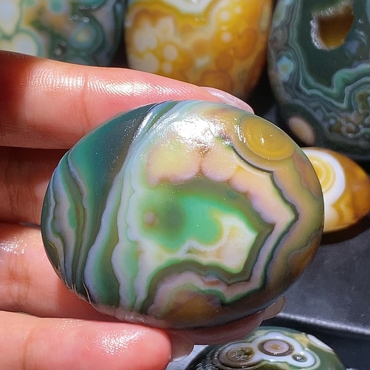 玛瑙/玉髓未镶嵌珠宝奇石51