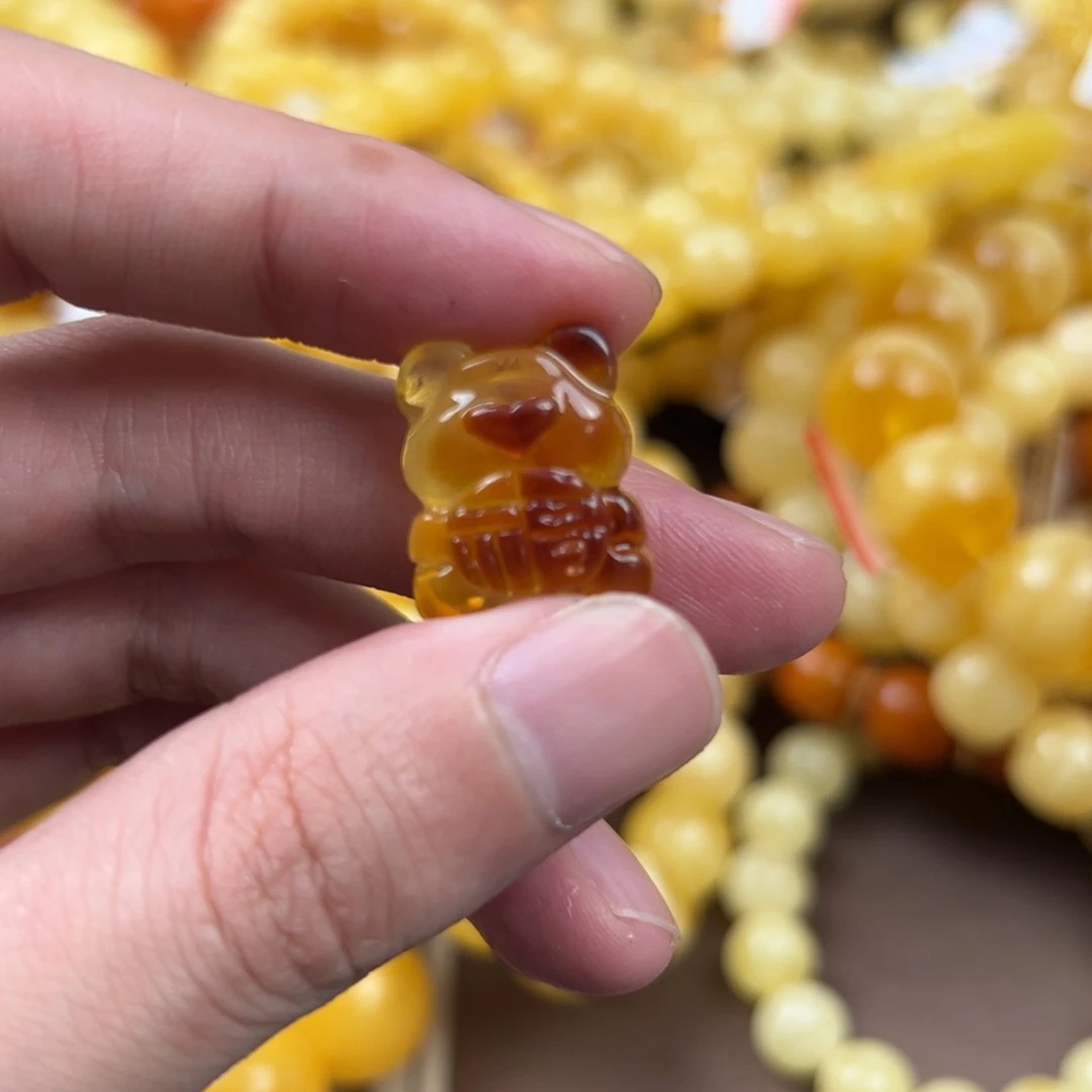 琥珀未镶嵌珠宝奇石