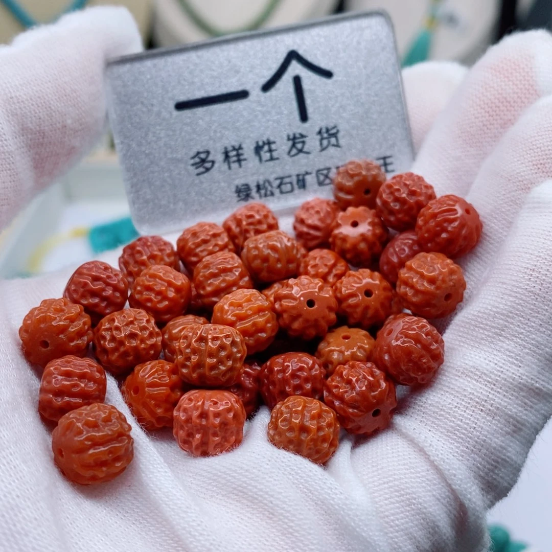 南红玛瑙未镶嵌珠宝奇石