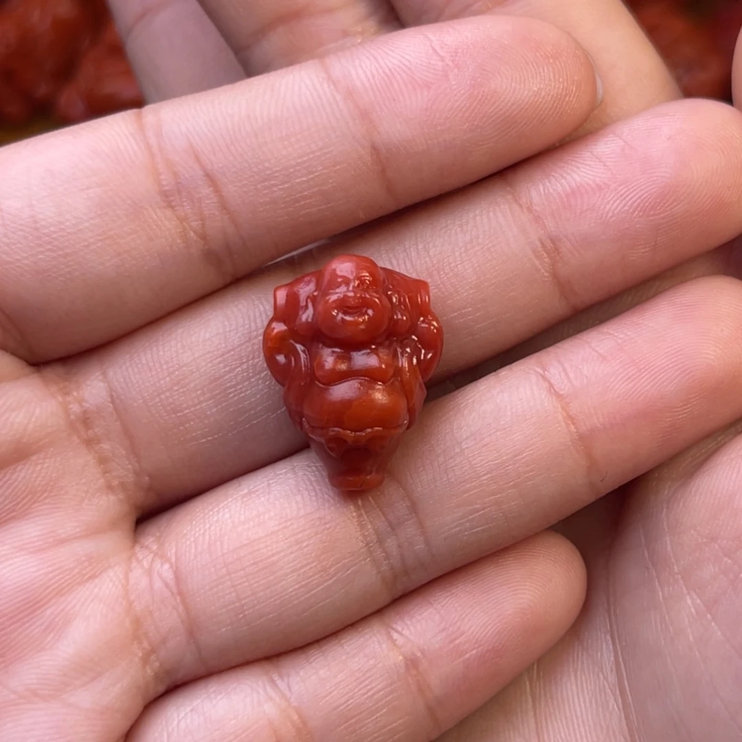 大***件南红玛瑙未镶嵌川料瓦西佛公三通