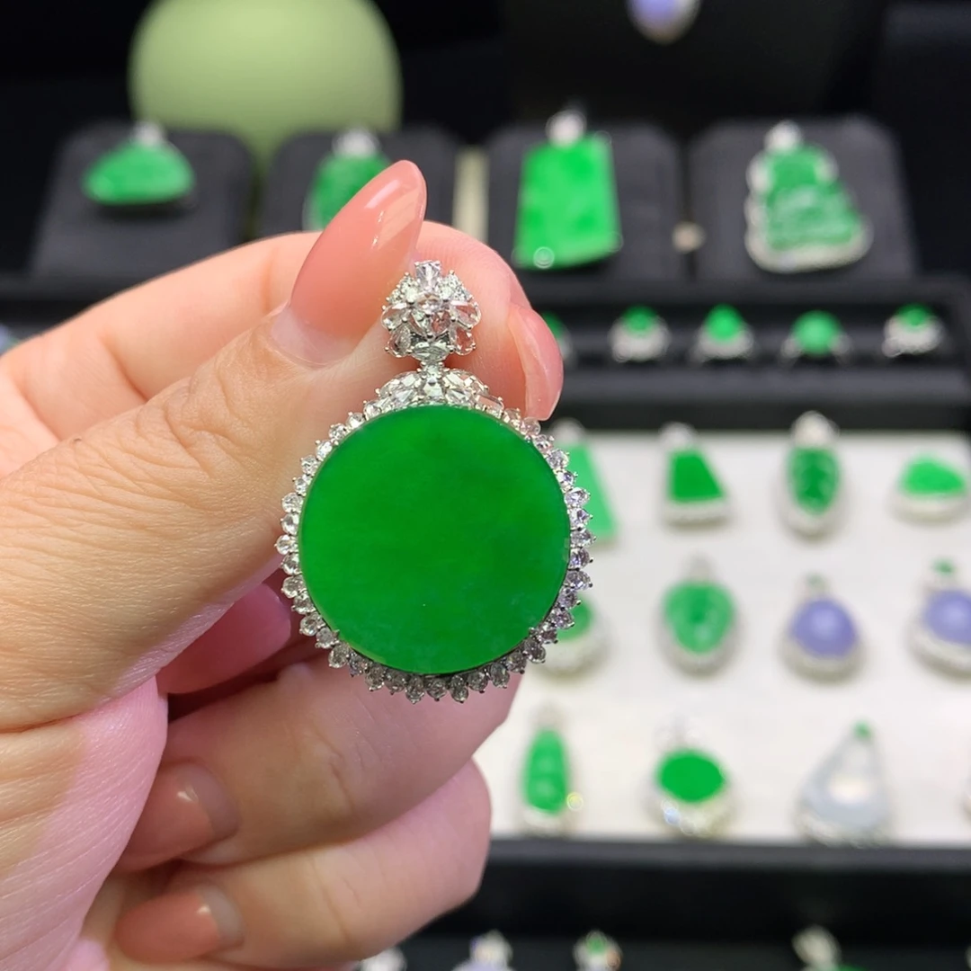 翡翠18K金镶嵌吊坠(不含链)